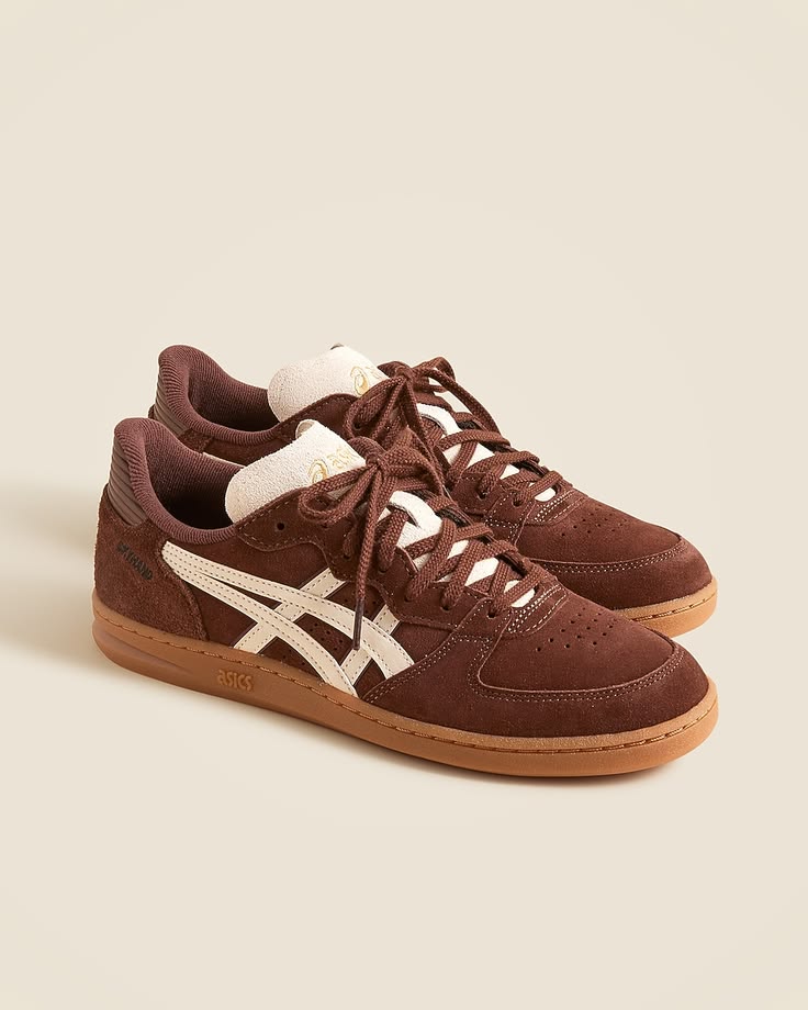 Brown suede sneakers from the trending collection
